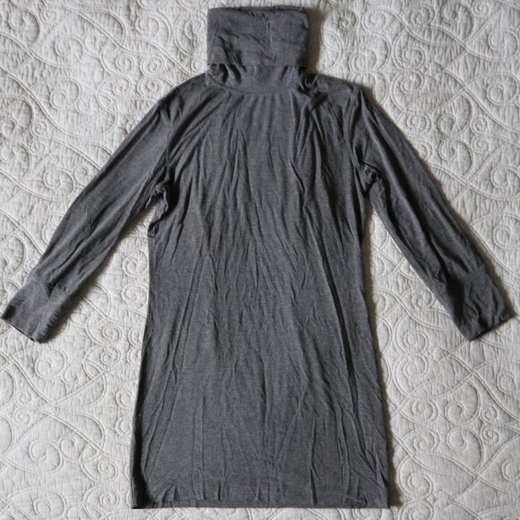 Gray Three Quarter Sleeve Kit + Ace Turtleneck Tunic - Picture 1 of 5